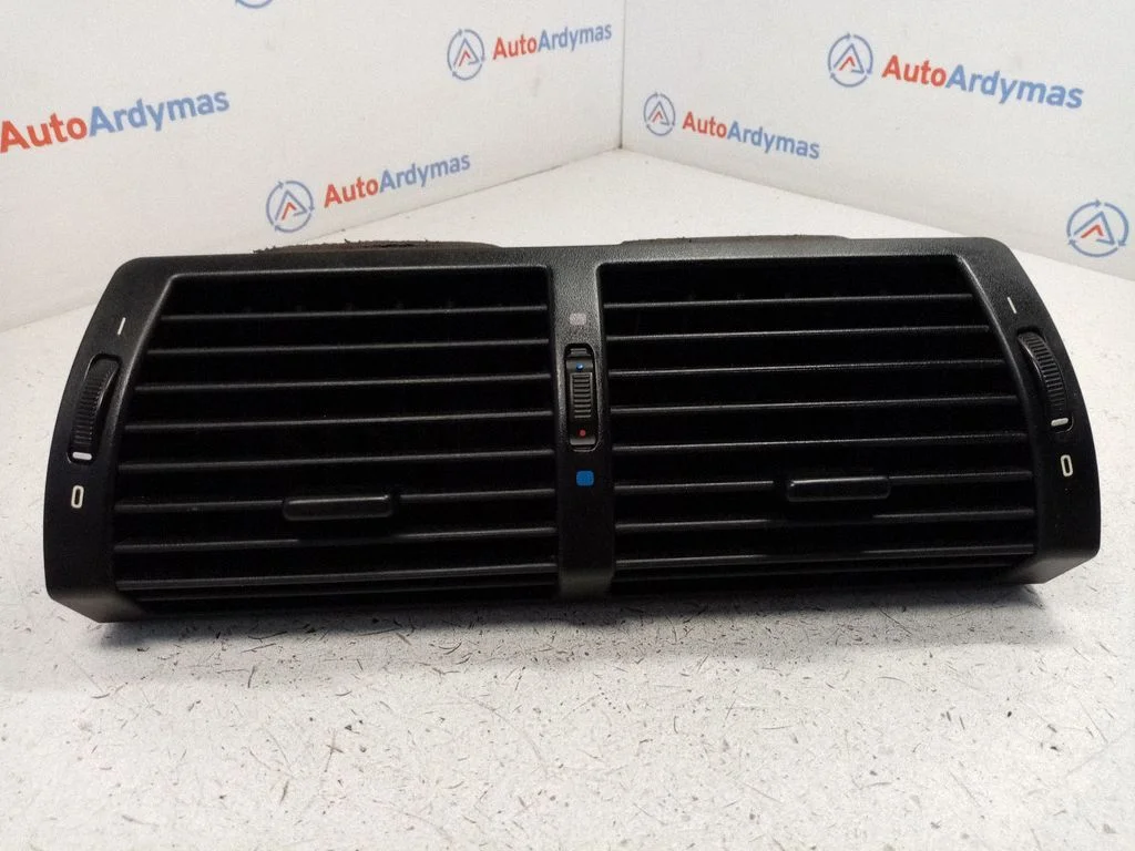 Dash center air vent grill 64228402221