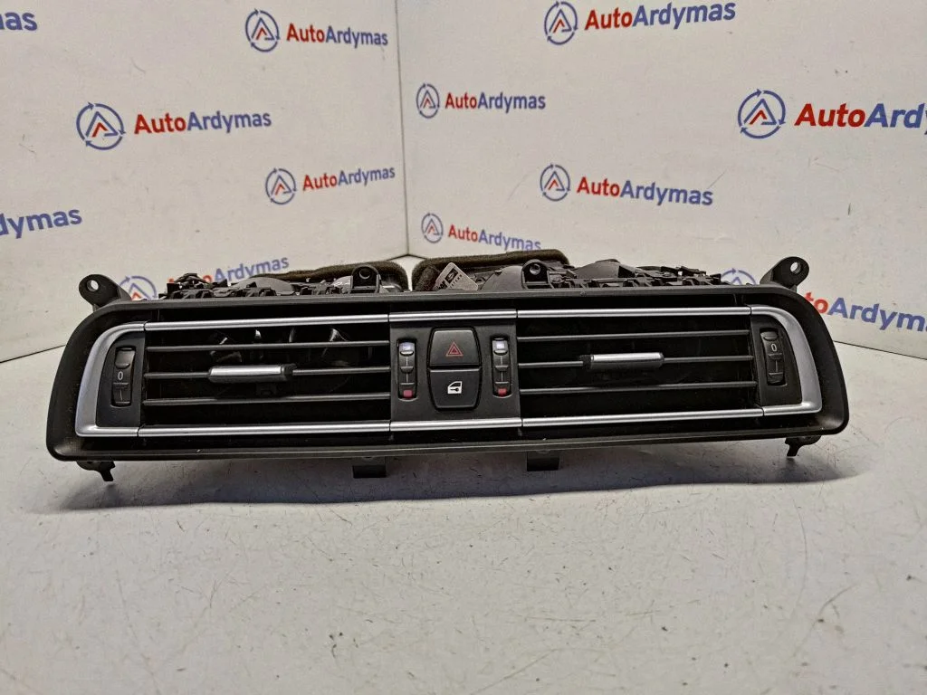 Dash center air vent grill – BMW 7 Series F01 F02 F03 F04 (2008-2016)