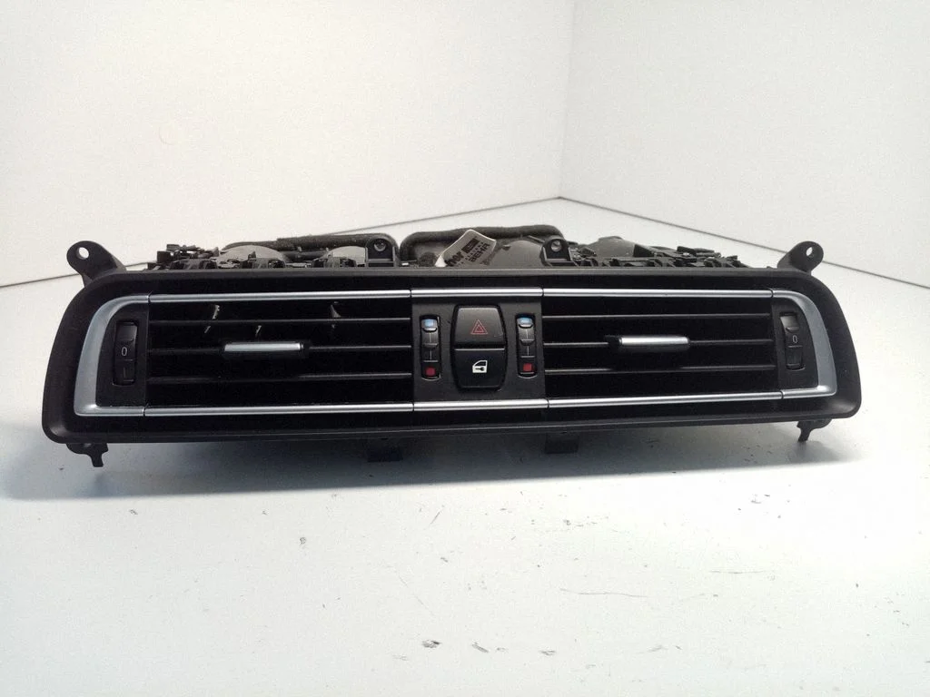 Dash center air vent grill 64229115859