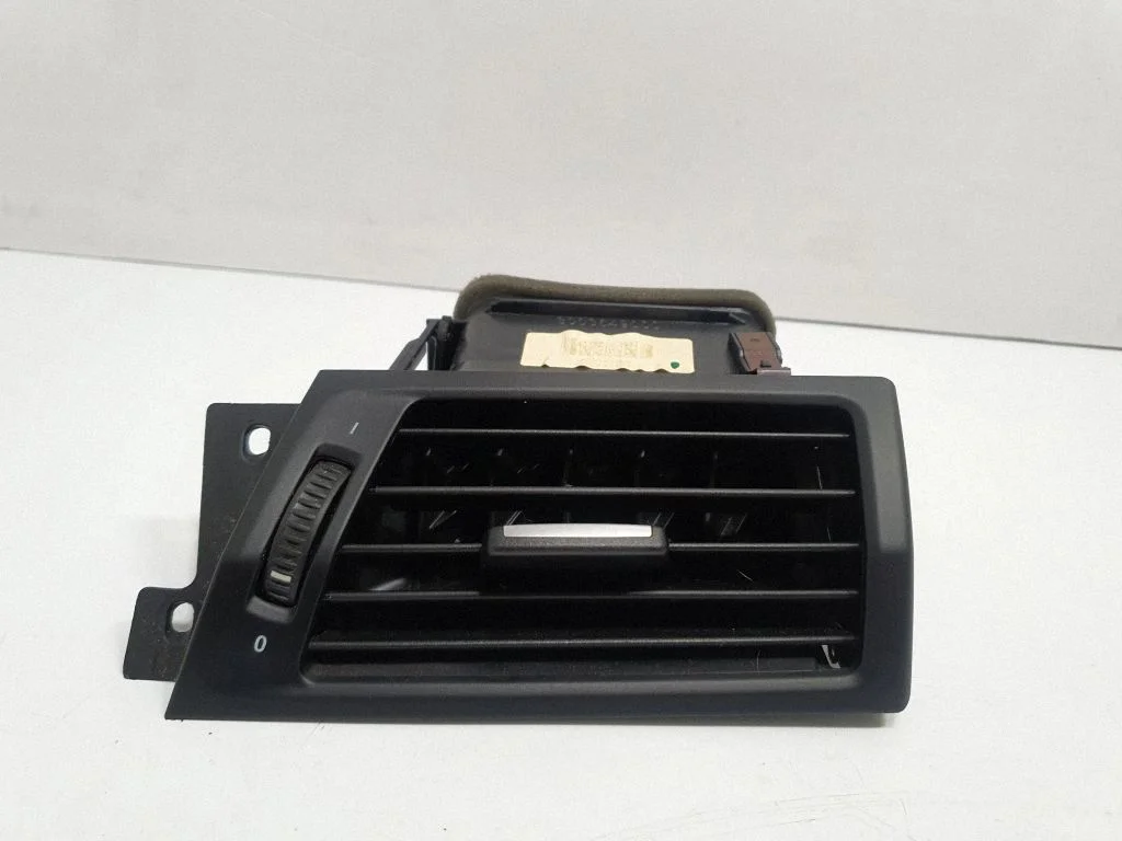 Dashboard side air vent grill/cover trim 9184142