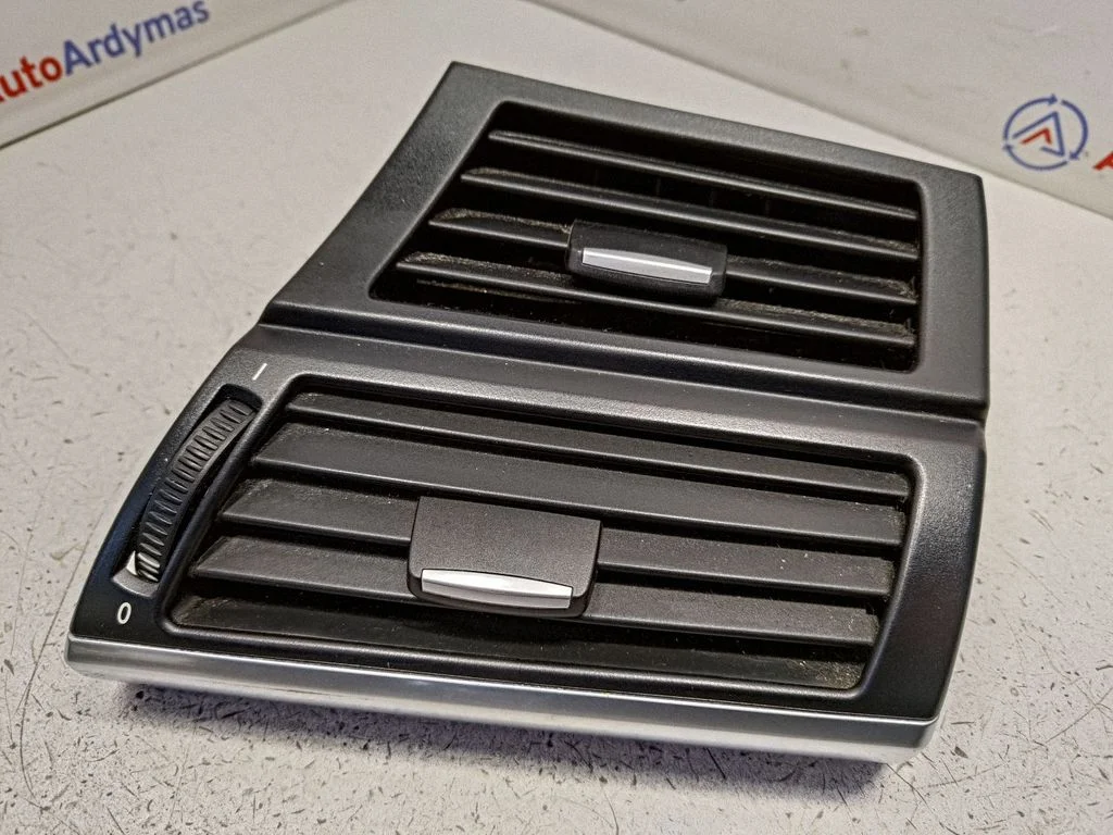 Armatuurlaua külje õhutusresti kate – BMW X5 E70 (2006-2013)