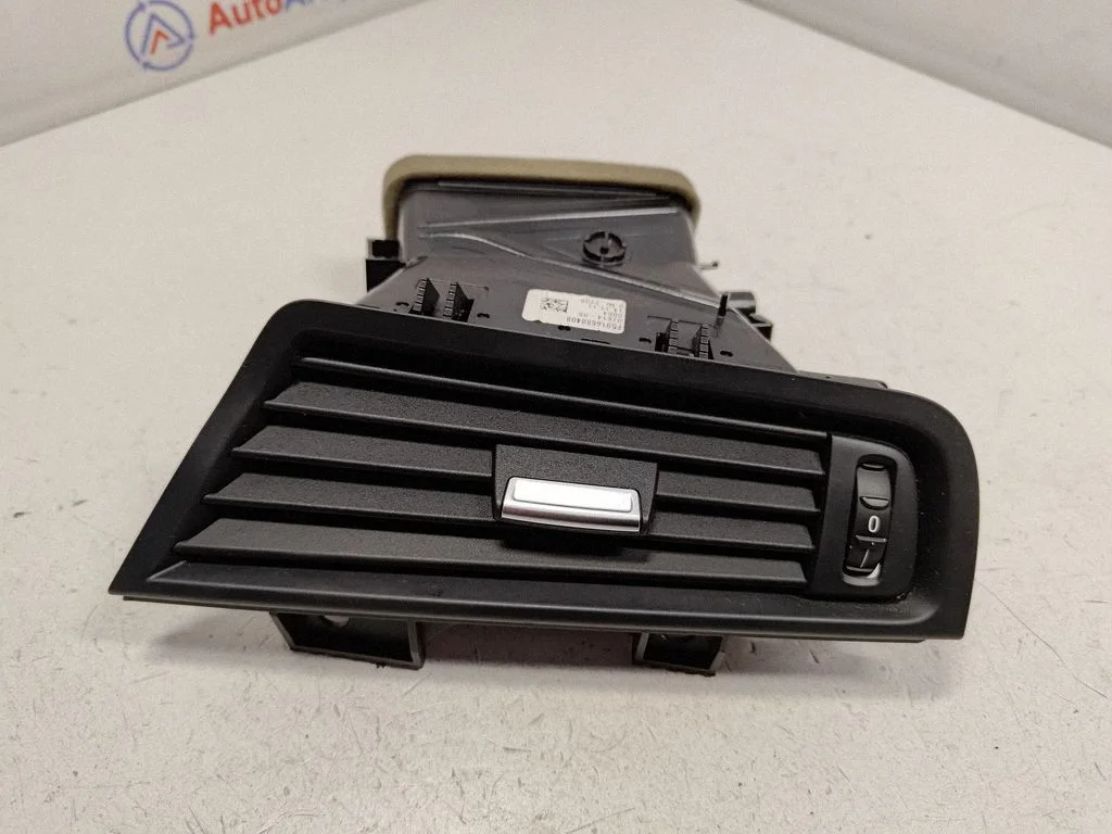 Dashboard side air vent grill/cover trim 9166884