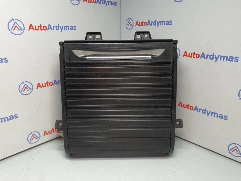 Uchwyt na kubki (przedni) – BMW X5 F15 (2013-2017)