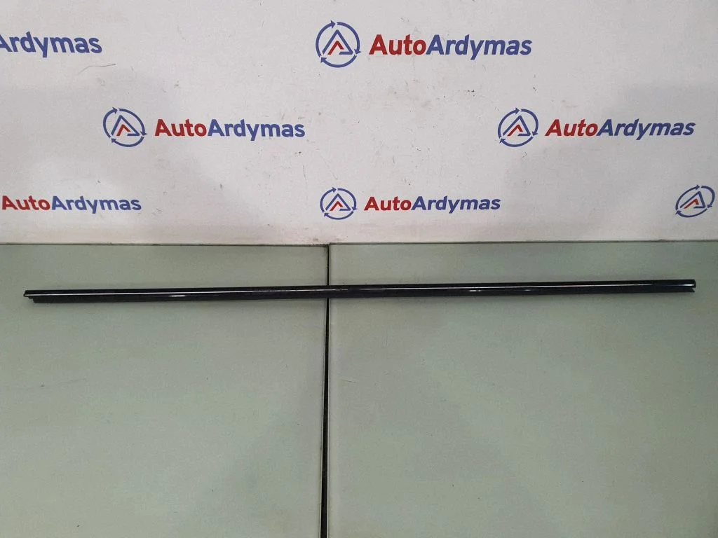 Cita priekšējo durvju apdares detaļa 51327890453