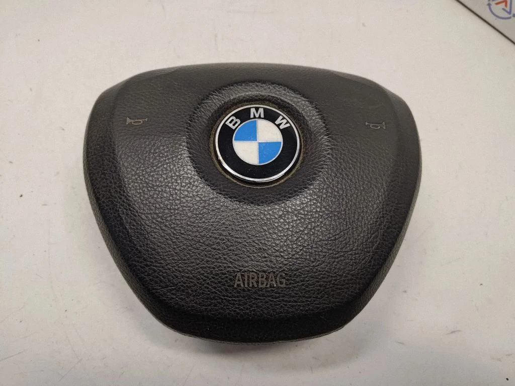 Steering wheel airbag – BMW 5 Series F10 F11 (2009-2016)