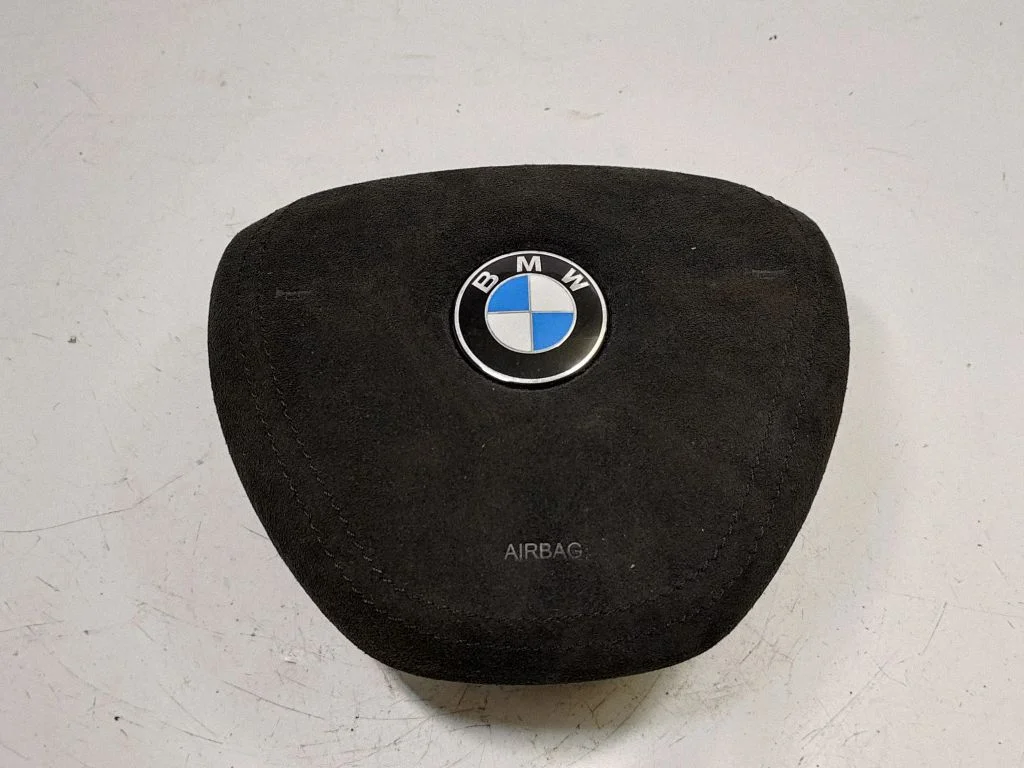 Steering wheel airbag 32306778295