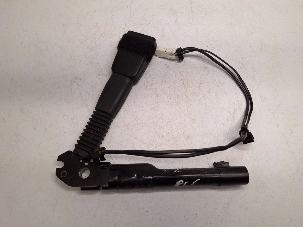 Front seatbelt buckle – BMW 4 Series F36 Gran coupe (2014-2017)