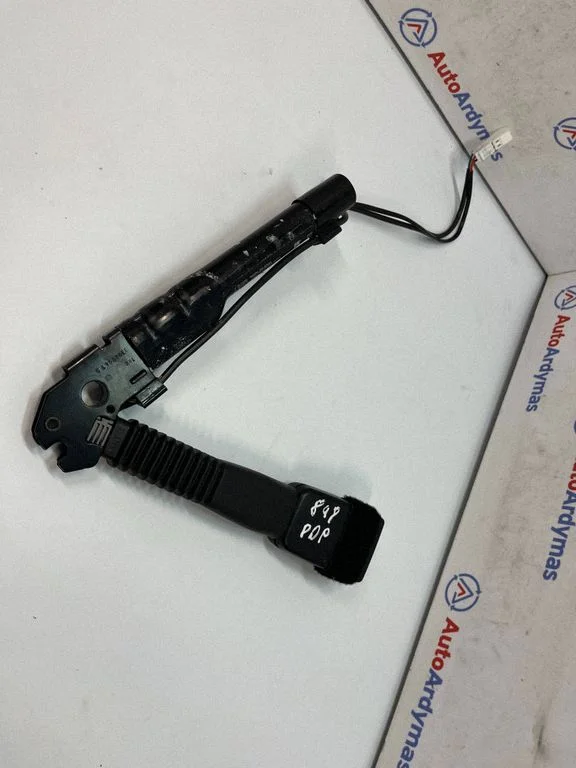 Front seatbelt buckle – BMW 3 Series F30 F35 F31 (2012-2018)