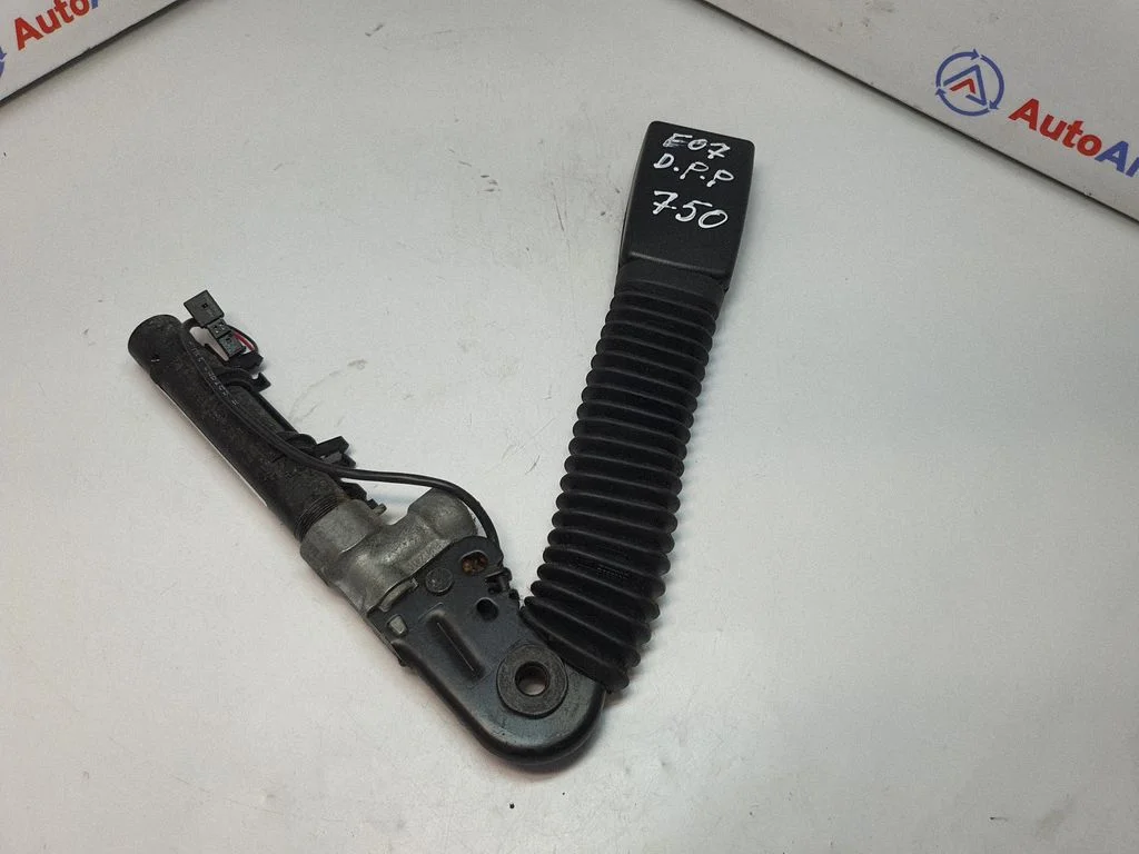 Priekšējās drošības jostas sprādze 9115306