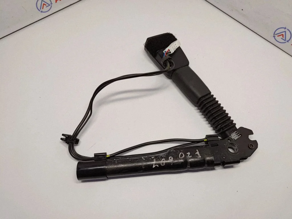 Front seatbelt buckle – BMW 1 Series F20 F21 (2011-2019)