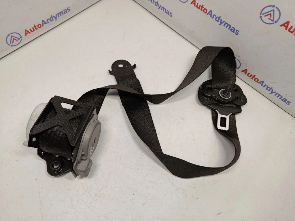 Front seatbelt 7161041