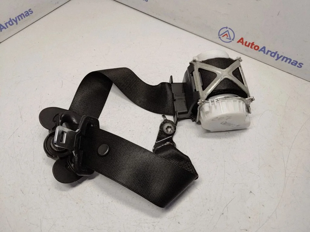 Front seatbelt – BMW 1 Series F20 F21 (2011-2019)