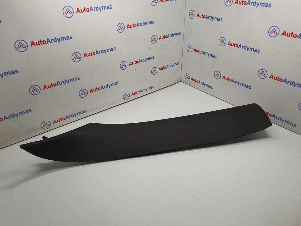 (A) pillar trim 8050321