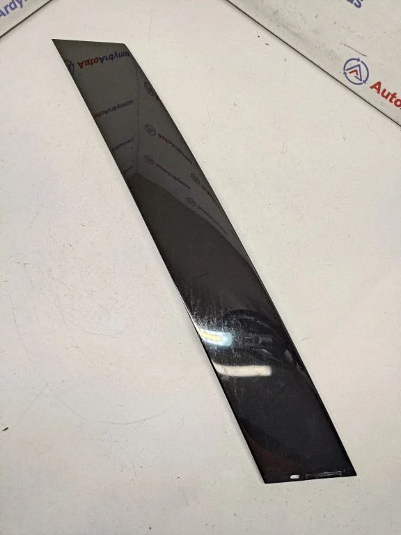 (B) pillar trim (top) 51327038360