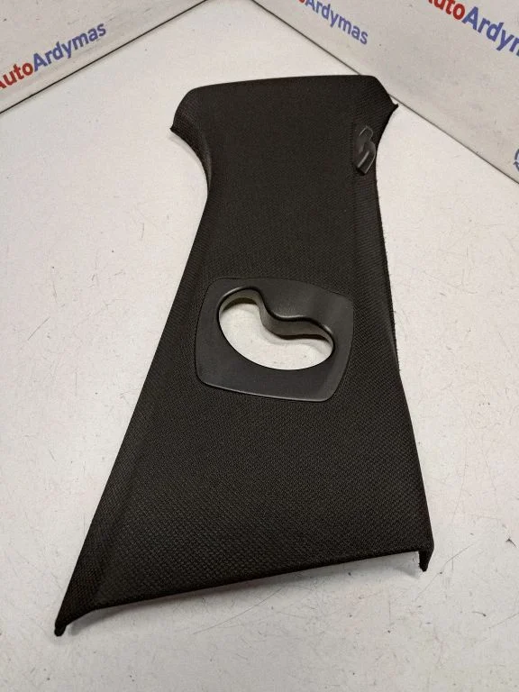 (B) pillar trim (top) 9116350