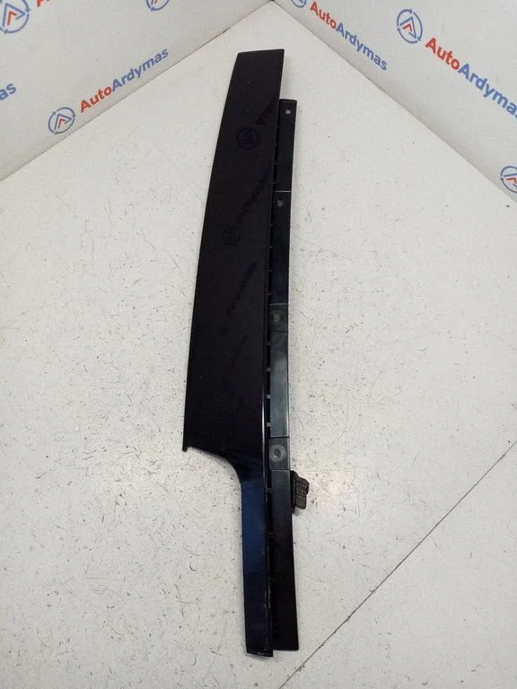 (B) pillar trim (top) 51337263384