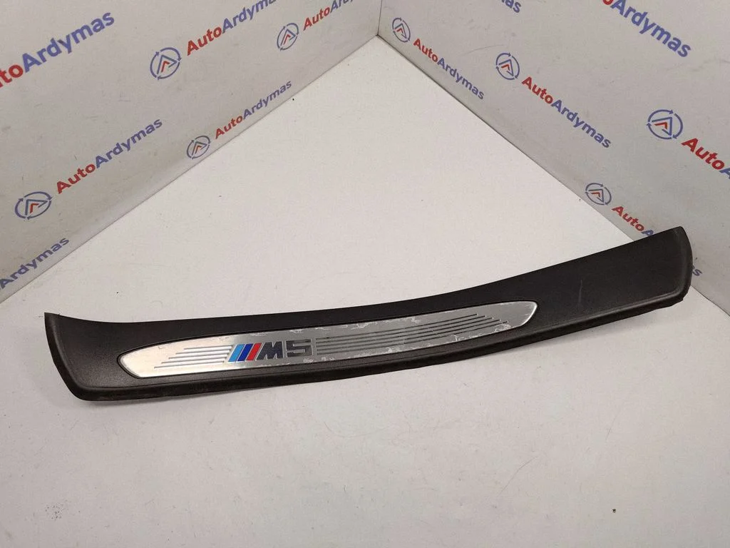 Rear sill trim cover 51477896861