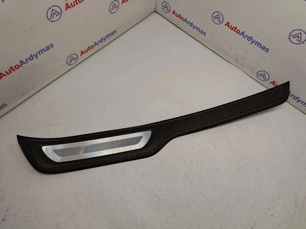 Aizmugurējā sliekšņa apdare (iekšējā) 51477269783