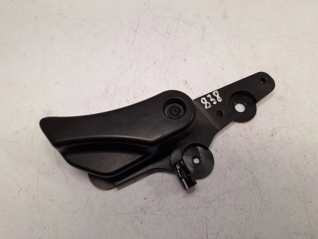 Engine bonnet (hood) release handle 9150273