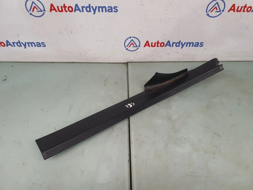 Rear sill trim cover 51478174517