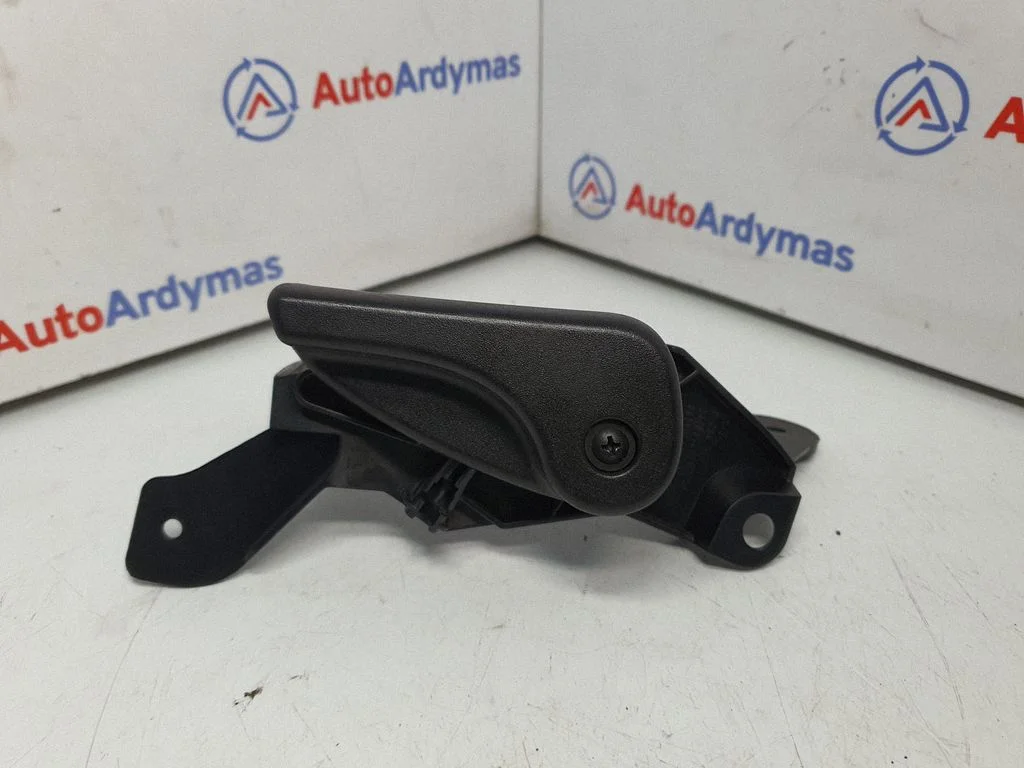 Engine bonnet (hood) release handle – BMW X5 F15 (2013-2017)