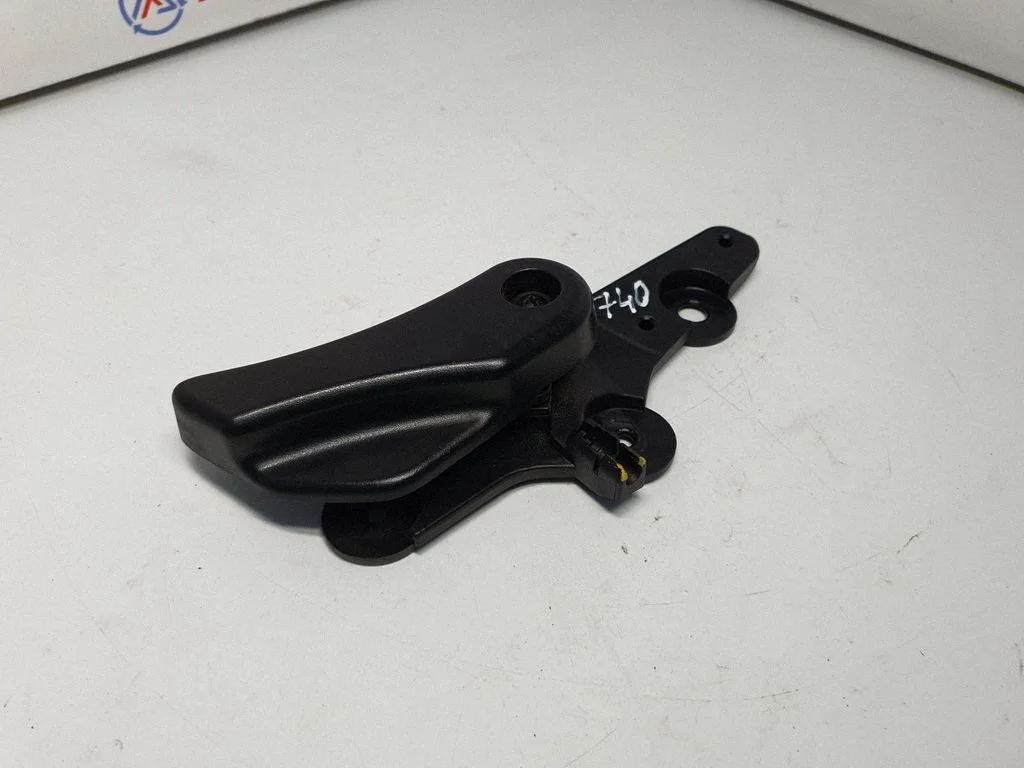 Engine bonnet (hood) release handle 9150273
