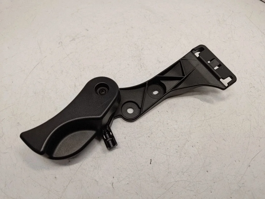 Engine bonnet (hood) release handle 7326365