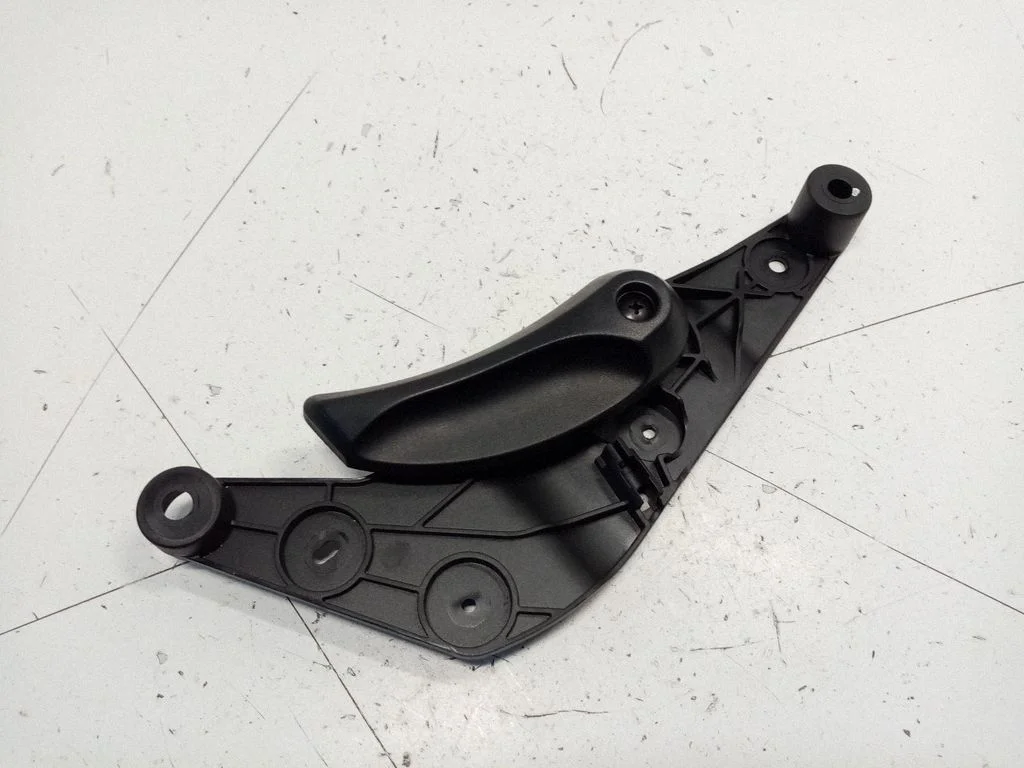 Engine bonnet (hood) release handle – BMW 7 Series F01 F02 F03 F04 (2008-2016)