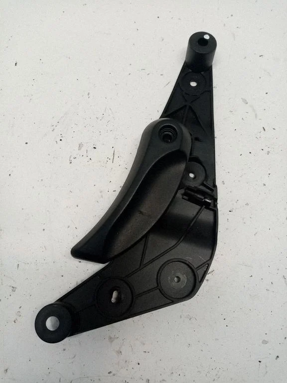 Engine bonnet (hood) release handle – BMW 7 Series F01 F02 F03 F04 (2008-2016)