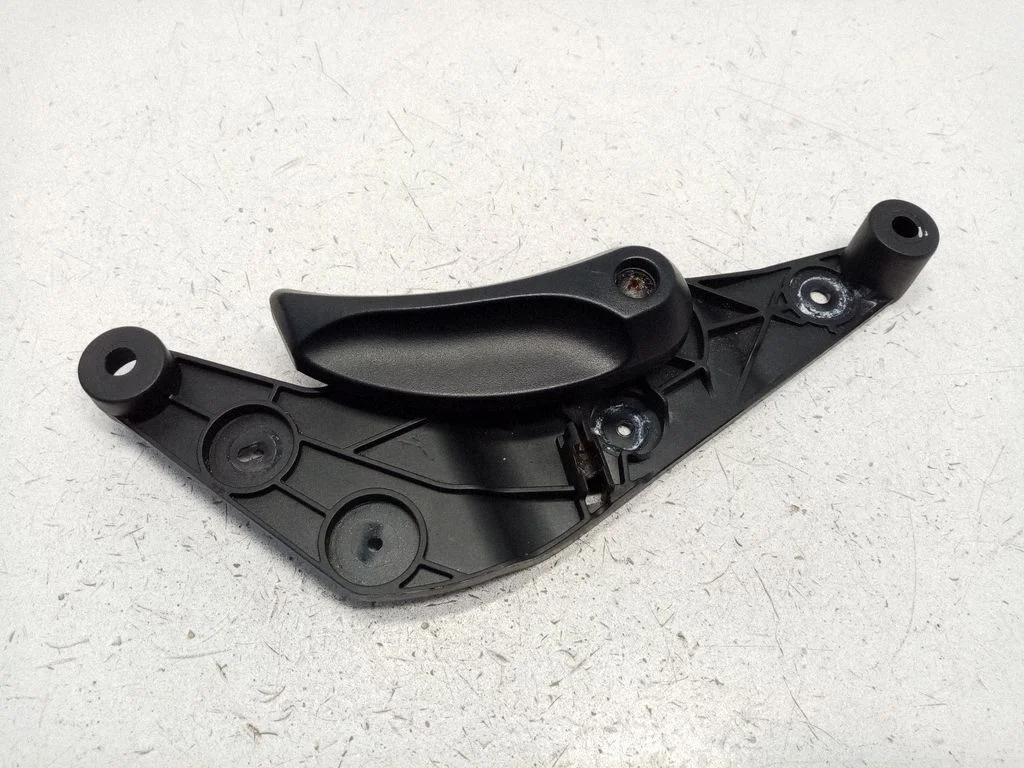 Engine bonnet (hood) release handle – BMW 7 Series F01 F02 F03 F04 (2008-2016)