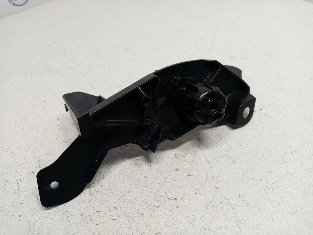 Engine bonnet (hood) release handle – BMW X6 F16 (2014-2017)