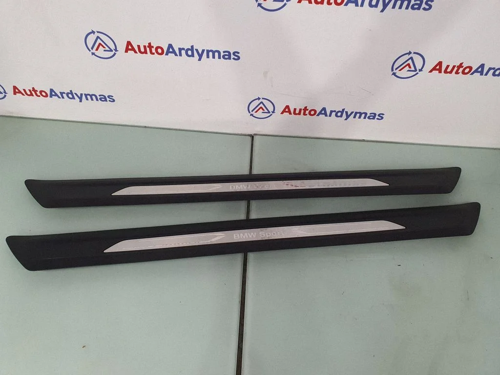 Front sill trim cover 7345110