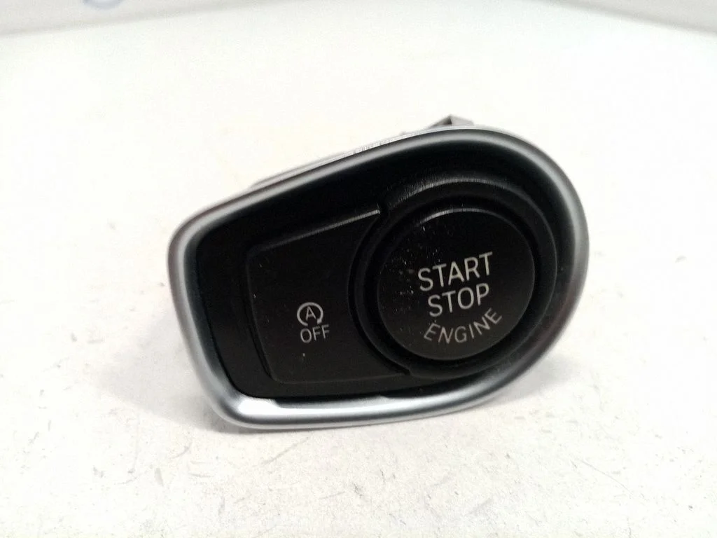 Mootori start-stopp-nupp 9289135