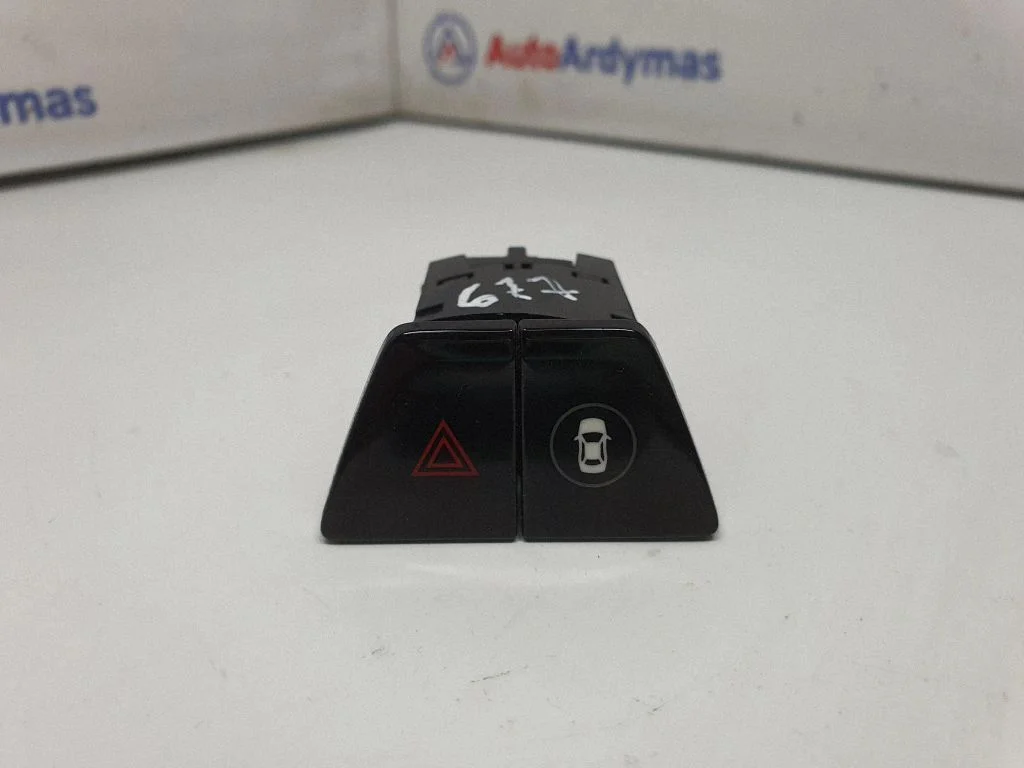 Włącznik świateł awaryjnych – BMW Seria 5 G30 G31 G38 (2016-)