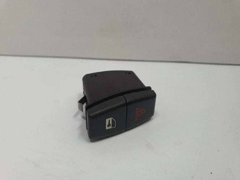 Hazard light switch 6919506
