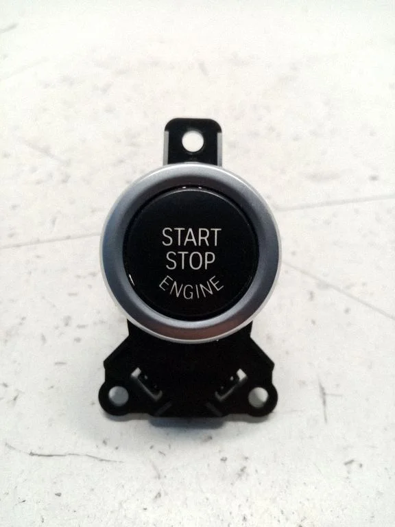 Mootori start-stopp-nupp 9225229