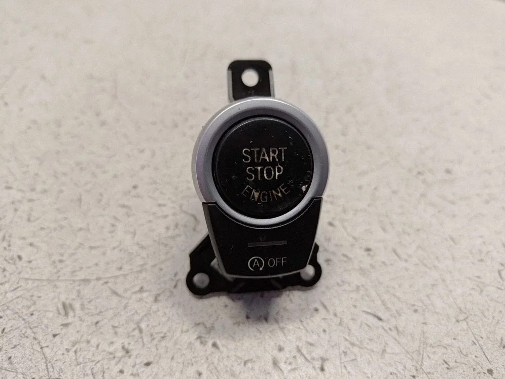 Mootori start-stopp-nupp 9225230