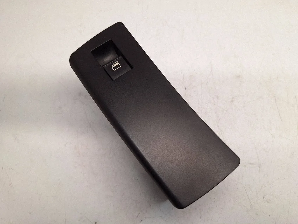 Electric window control switch 6916601