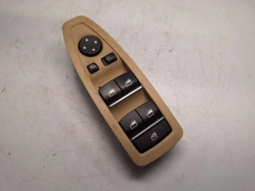 Elektrisko logu slēdzis 9362107