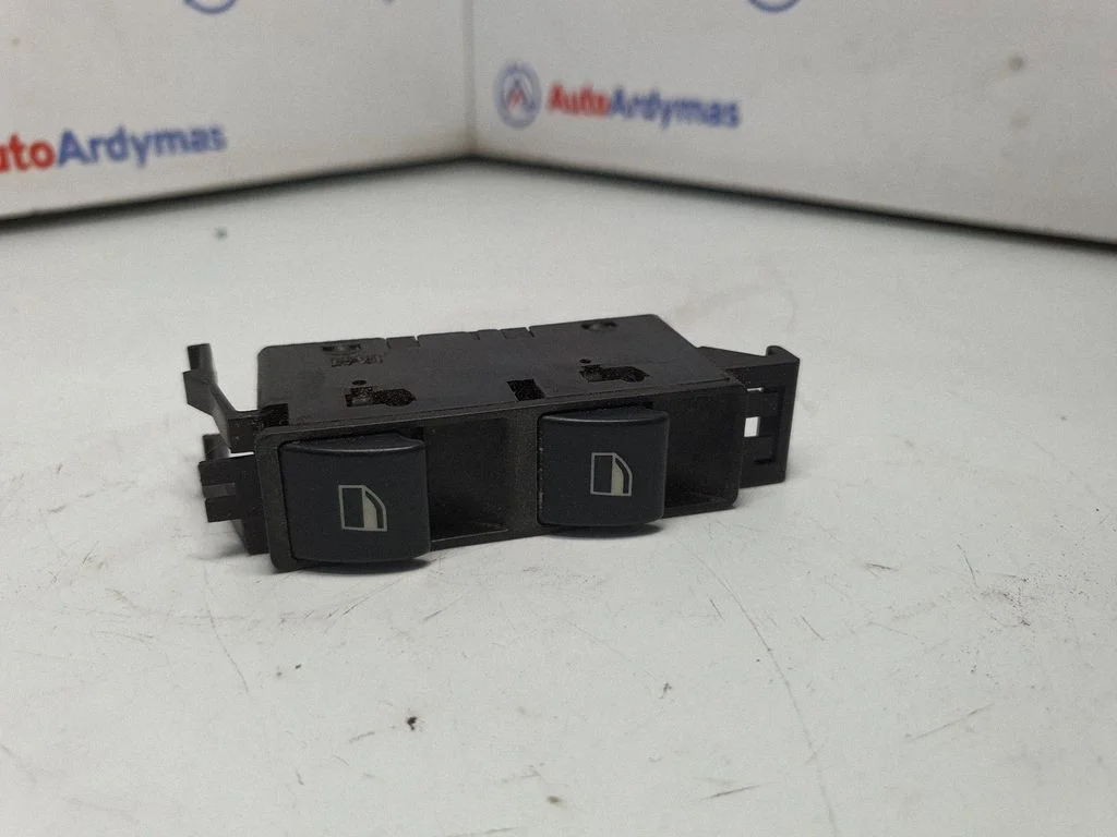 Elektrisko logu slēdzis 61318381514