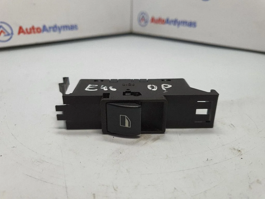 Elektriaknate lüliti 8381510