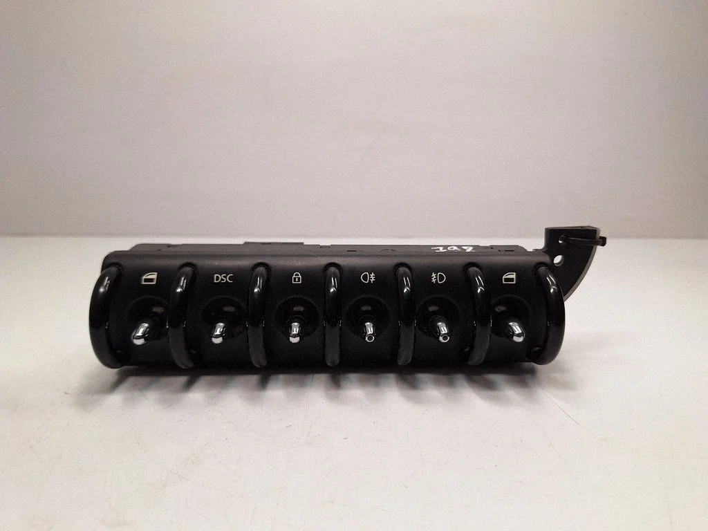 Elektrisko logu slēdzis 61316958037