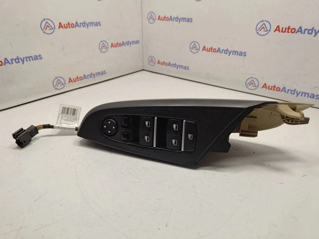 Electric window control switch 9208111