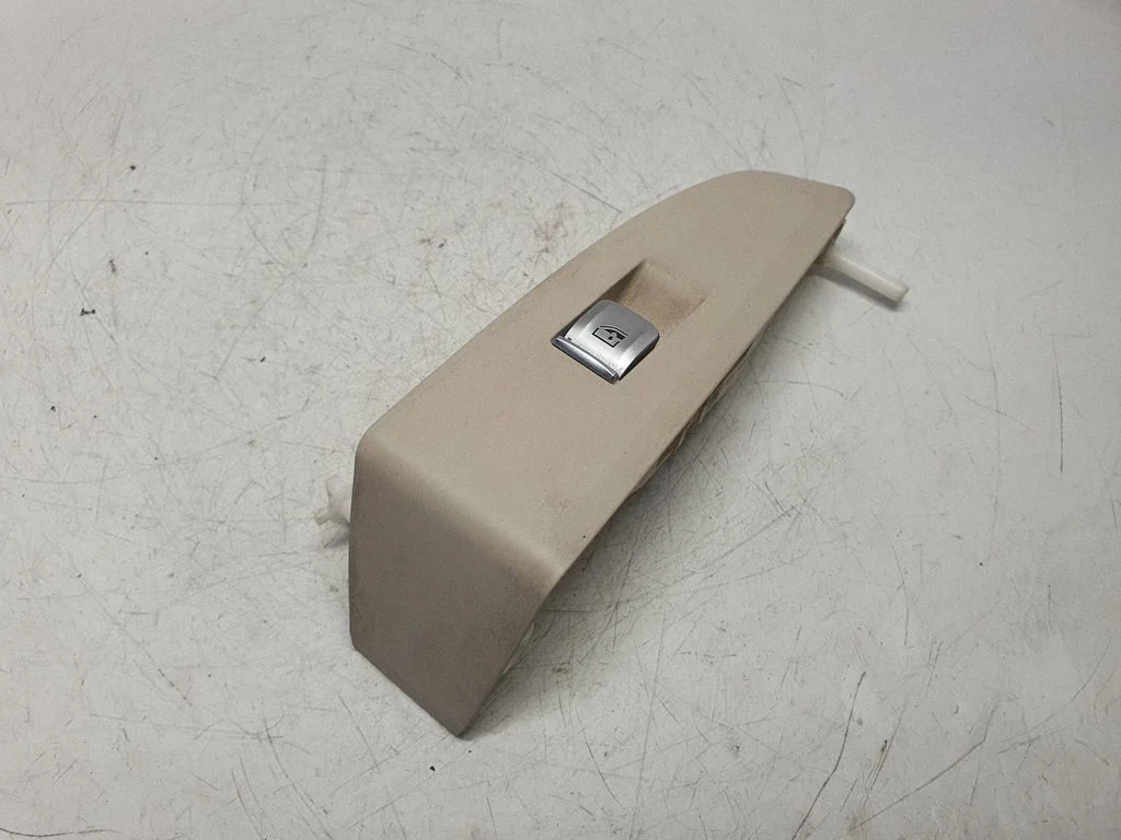 Elektrisko logu slēdzis 9299457
