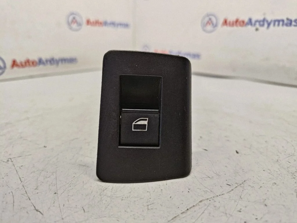 Electric window control switch 8385955