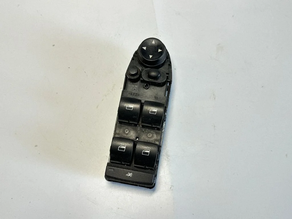 Elektrinių langų jungtukas