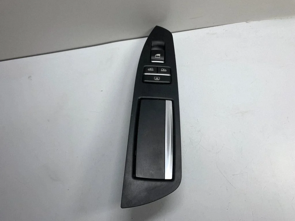 Elektrisko logu slēdzis 61319204862