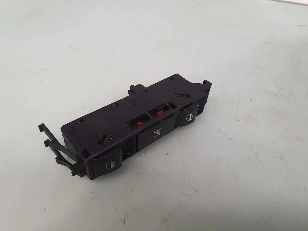 Elektrisko logu slēdzis 8381518