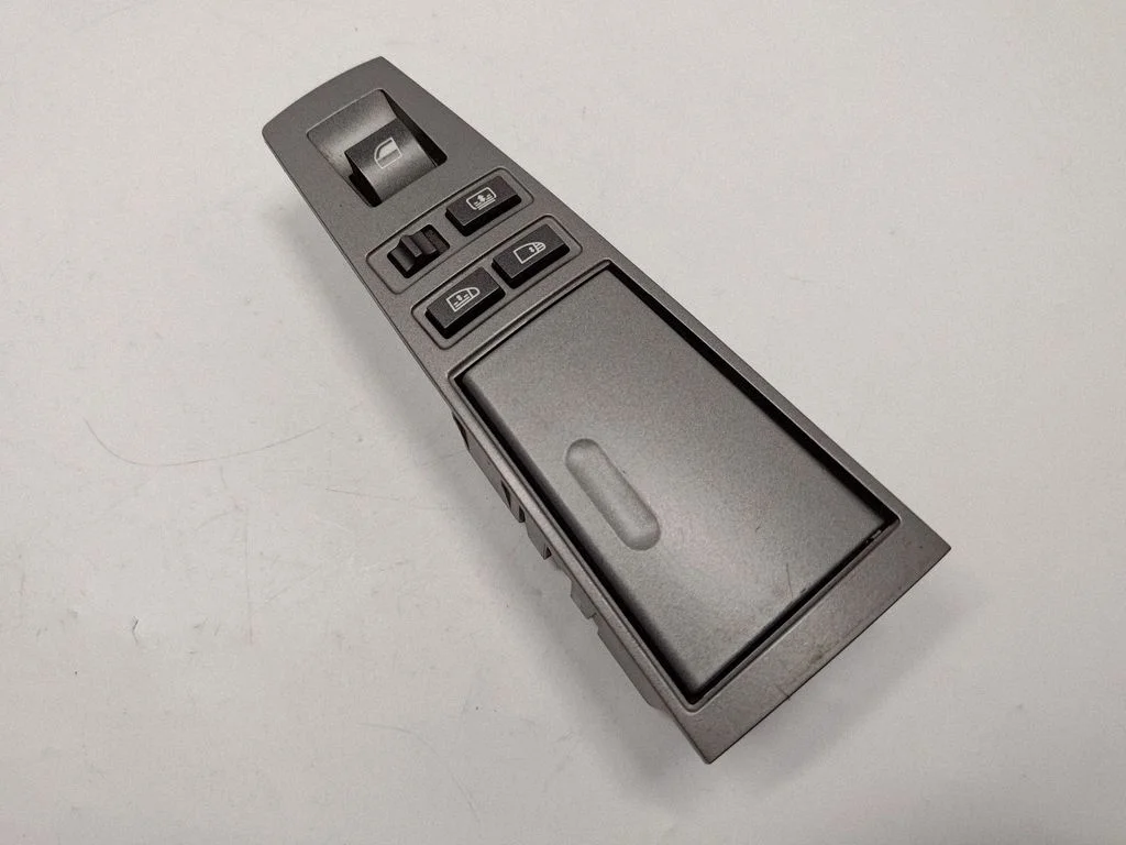 Electric window control switch 6917108