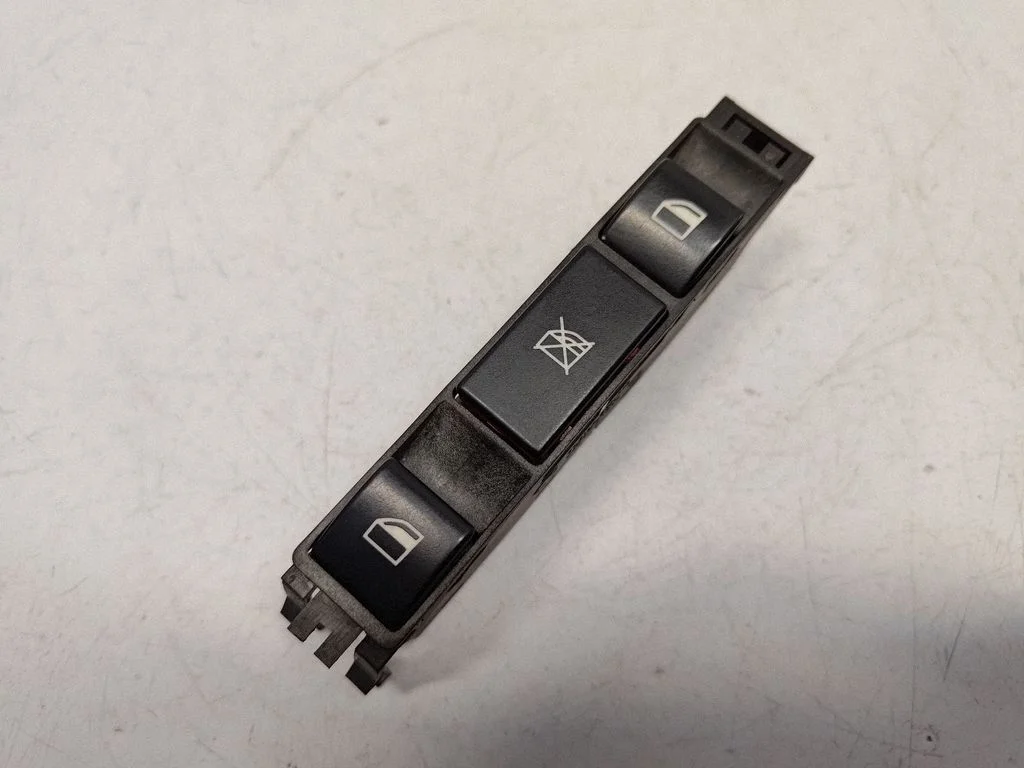 Elektrisko logu slēdzis 8381518
